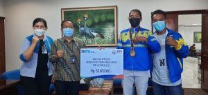 Dukung Atlet NTT, BRI Cabang Kupang Hadiahi Rp50 juta ke Susanti Ndapataka